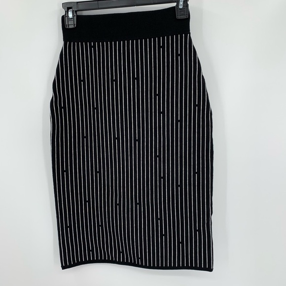 DVF Diane von Furstenberg Vidhi Larsen black white stripe skirt knit new Small - Picture 1 of 5